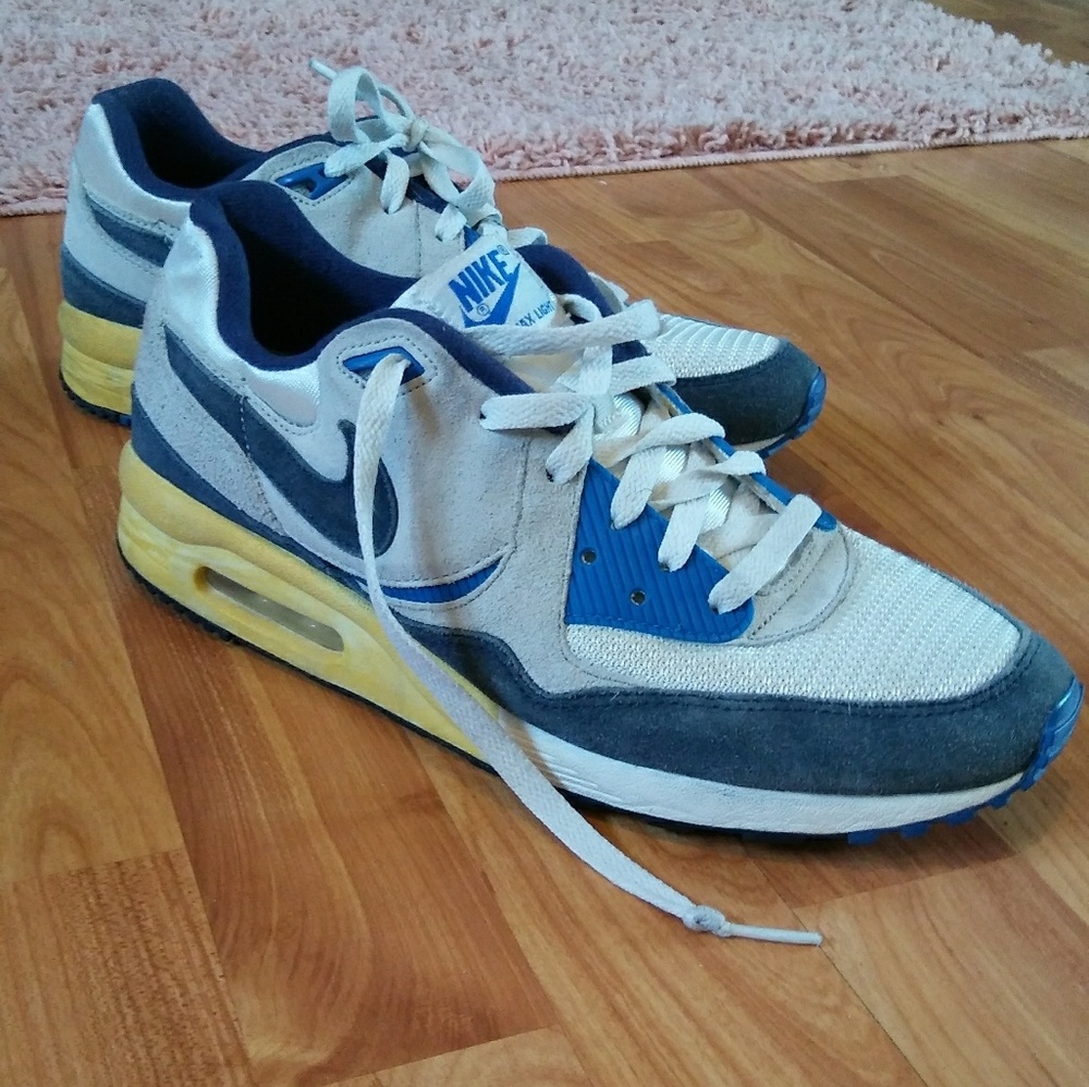 Nike Air Max Light